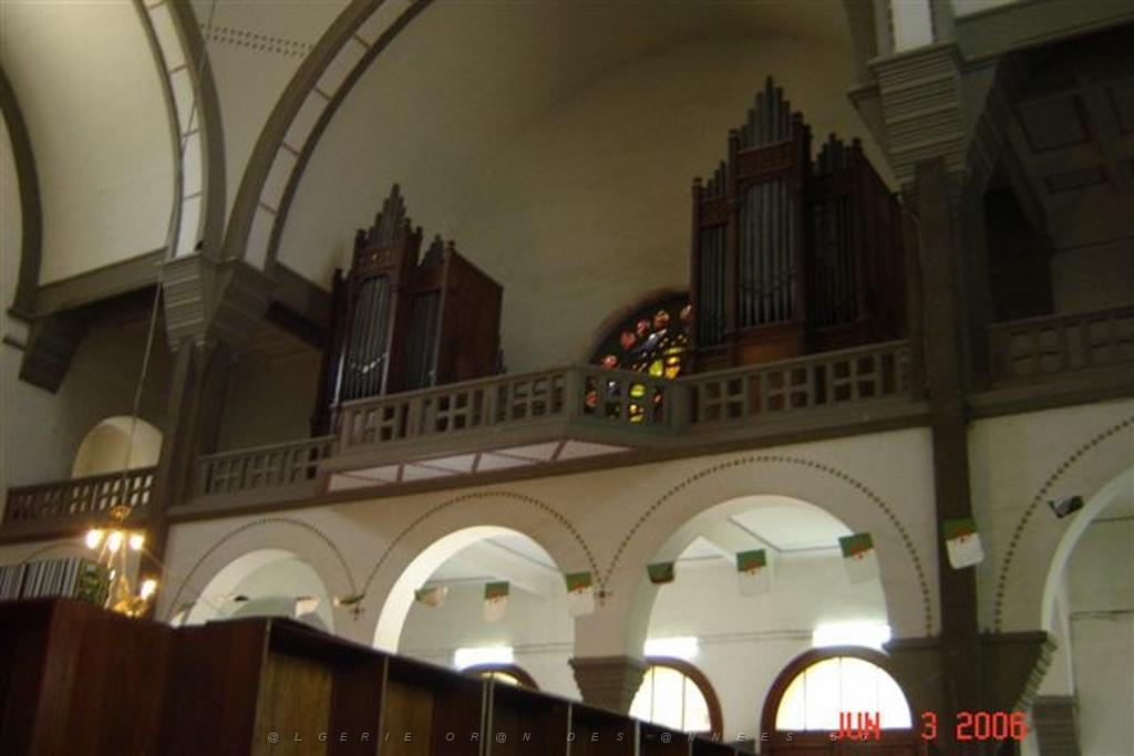 06 2006 ORAN LA CATHEDRALE L INTERIEUR 03.jpg